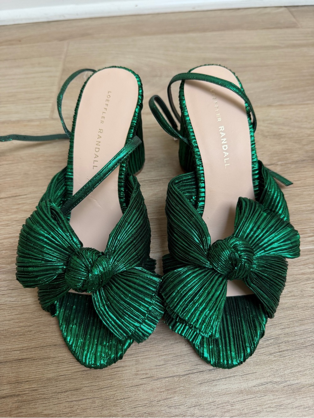 NWT Loeffer Randall Green Pleated Knot Bow Heeled Sandals